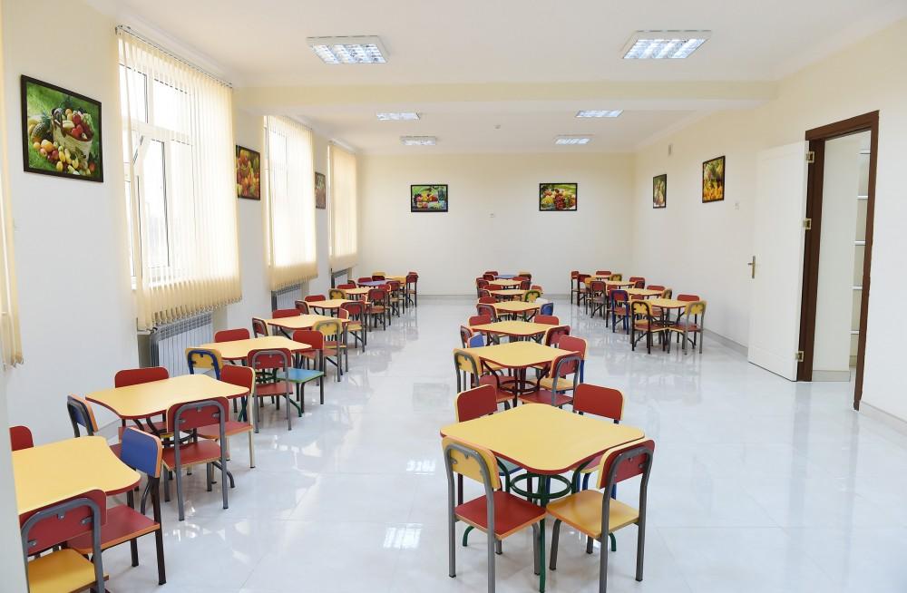Birinci vitse-prezident Mehriban Əliyeva Maştağada sanatoriya tipli körpələr evi-uşaq bağçasının yeni binasının açılışında iştirak edib (FOTO)