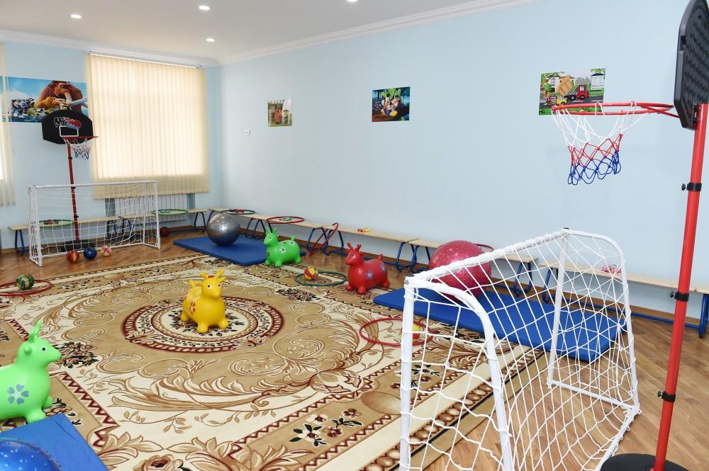 Birinci vitse-prezident Mehriban Əliyeva Maştağada sanatoriya tipli körpələr evi-uşaq bağçasının yeni binasının açılışında iştirak edib (FOTO)