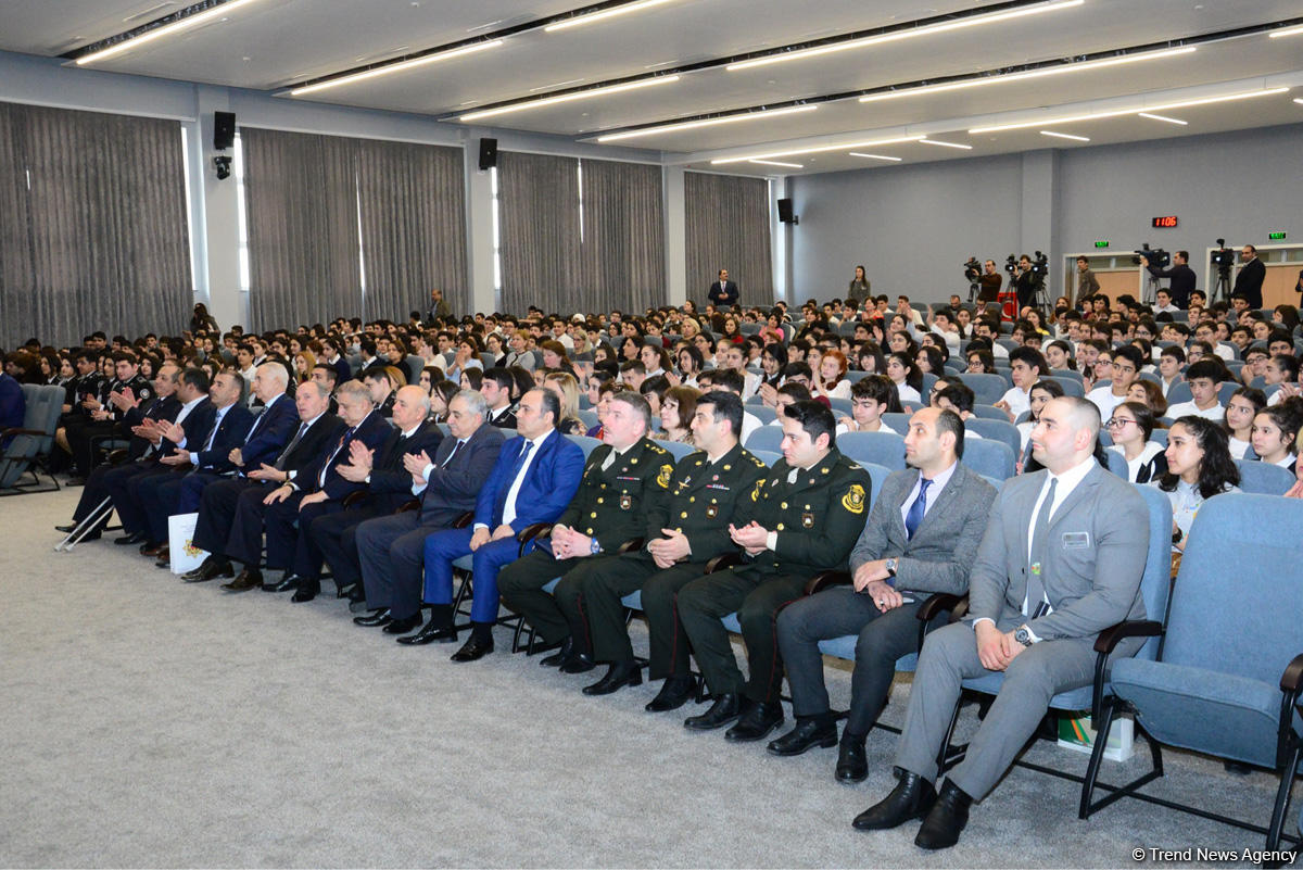 "Azərbaycan gəncliyi Vətənin təhlükəsizliyini qorumağa hazırdır" adlı hərbi-vətənpərvərlik tədbiri keçirilib (FOTO)