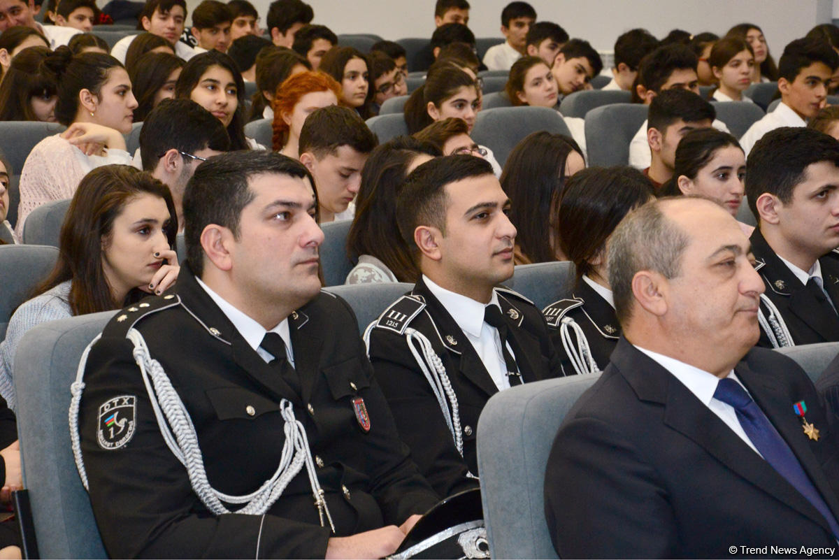 "Azərbaycan gəncliyi Vətənin təhlükəsizliyini qorumağa hazırdır" adlı hərbi-vətənpərvərlik tədbiri keçirilib (FOTO)