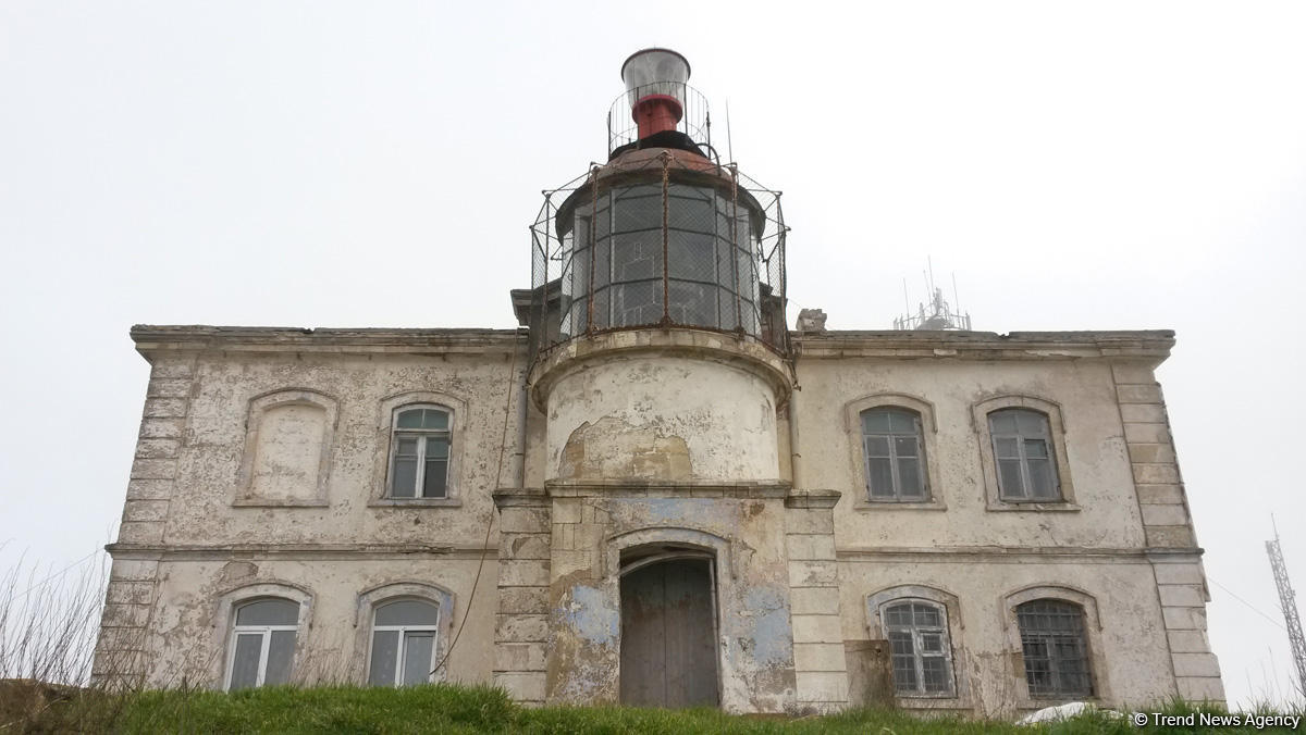 Nardaran mayakı - "Yol əhvalatı", Fransa istehsallı fənər (FOTO)