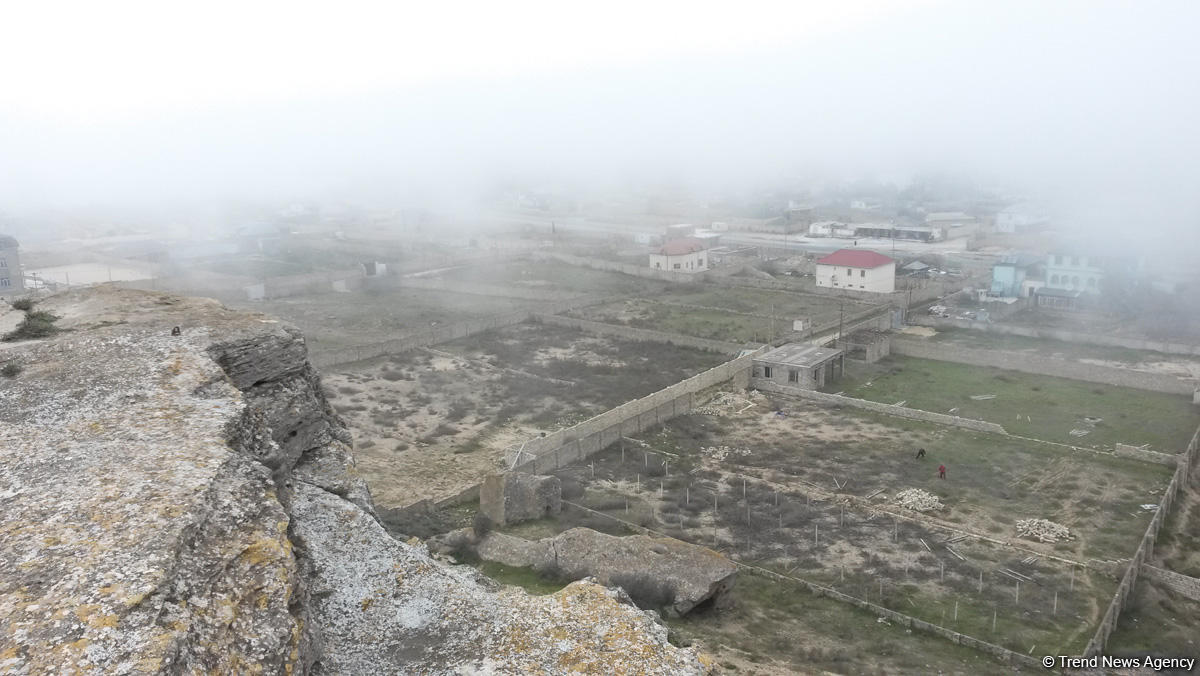 Nardaran mayakı - "Yol əhvalatı", Fransa istehsallı fənər (FOTO)
