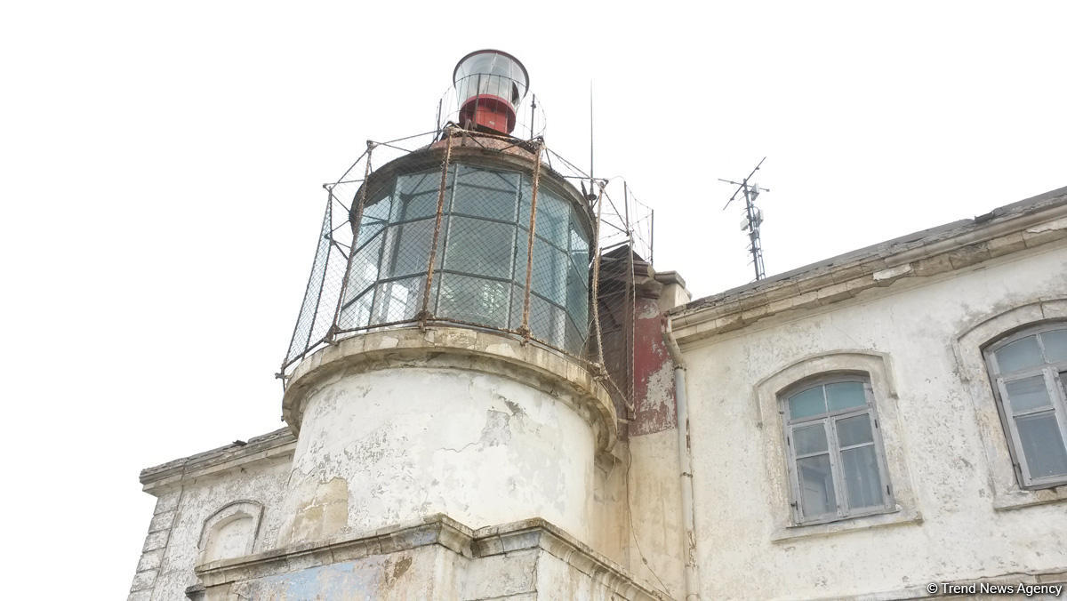 Nardaran mayakı - "Yol əhvalatı", Fransa istehsallı fənər (FOTO)