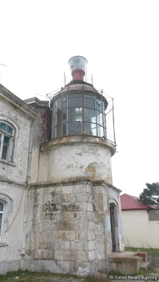 Nardaran mayakı - "Yol əhvalatı", Fransa istehsallı fənər (FOTO)