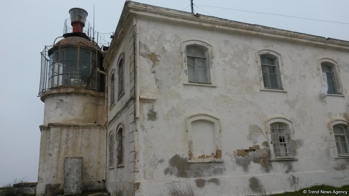 Nardaran mayakı - "Yol əhvalatı", Fransa istehsallı fənər (FOTO)