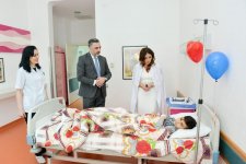 Birinci vitse-prezident Mehriban Əliyeva Talassemiya Mərkəzində olub (FOTO)