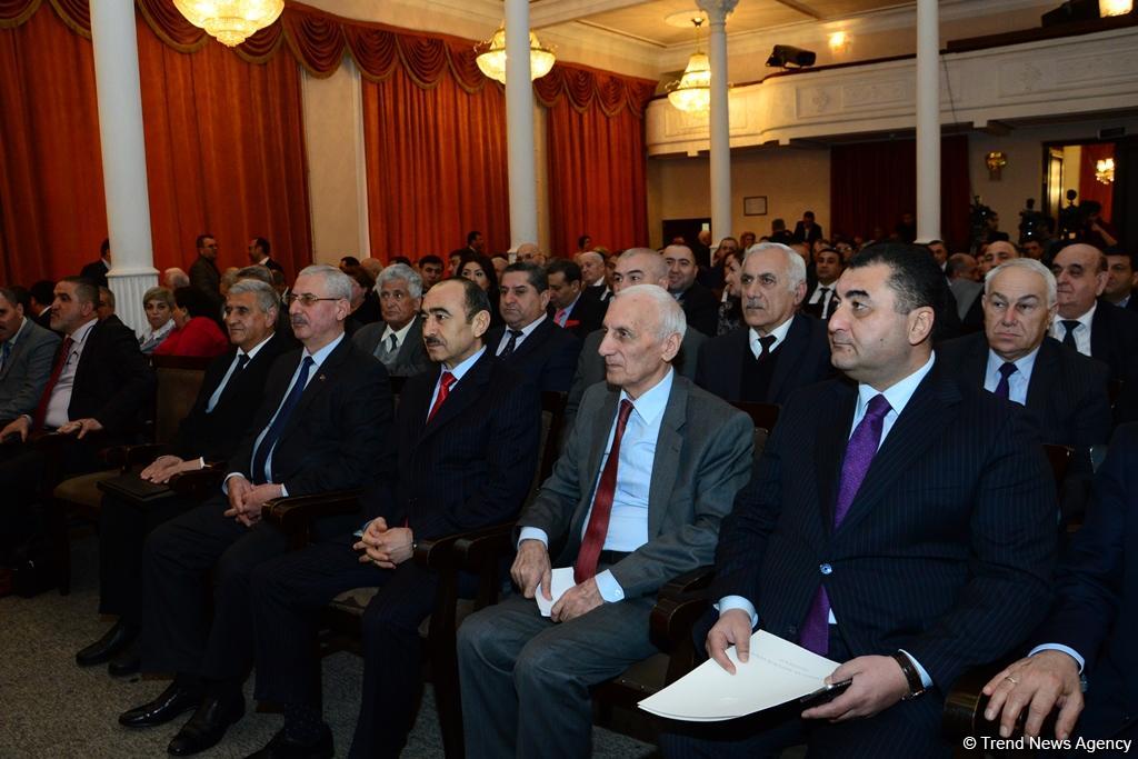 Azərbaycan jurnalistlərinin VII qurultayı keçirilib (FOTO) (YENİLƏNİB)