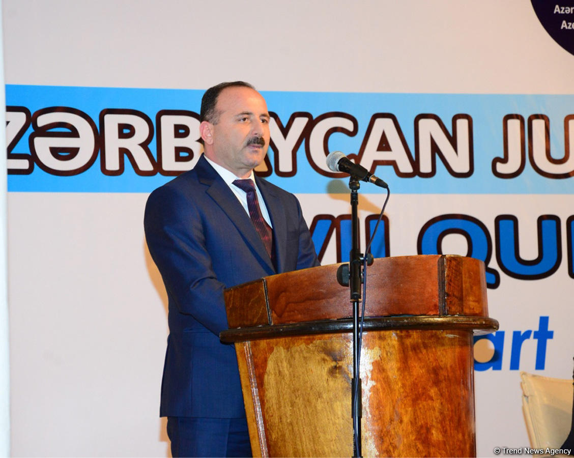 Mətbuat Şurasının İdarə Heyətinin tərkibi genişləndirildi (FOTO)