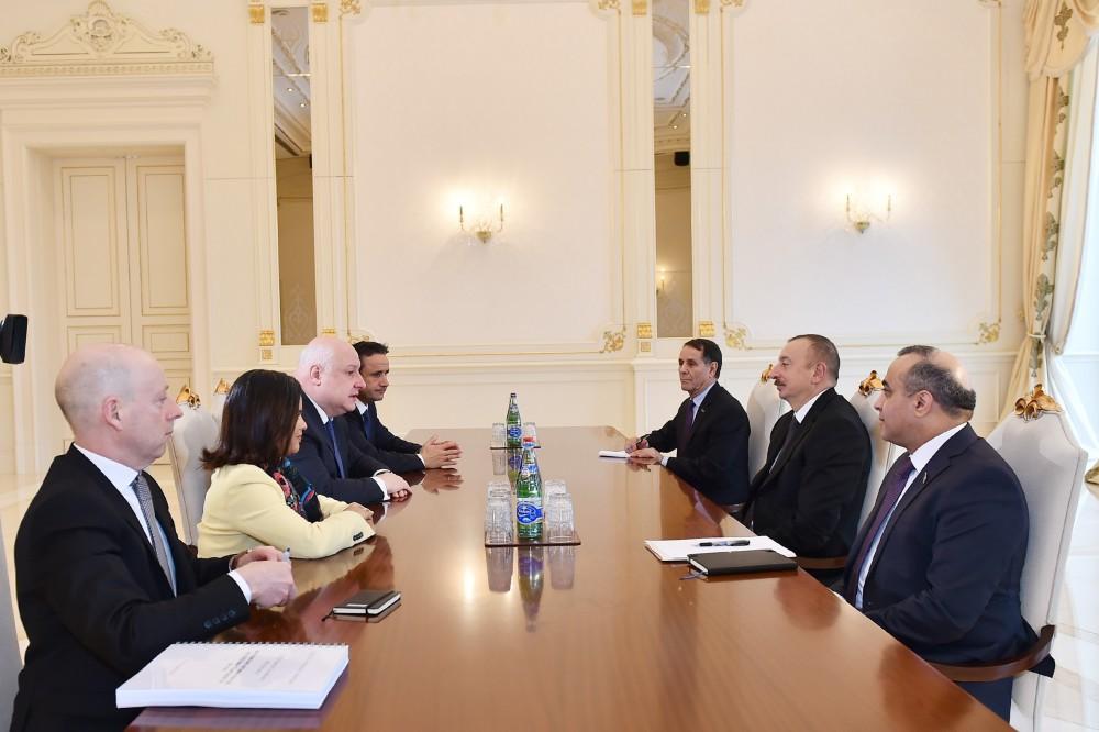Prezident İlham Əliyev: Prezident seçkiləri ədalətli, şəffaf keçiriləcək və Azərbaycan xalqının iradəsini əks etdirəcək (FOTO) (YENİLƏNİB)