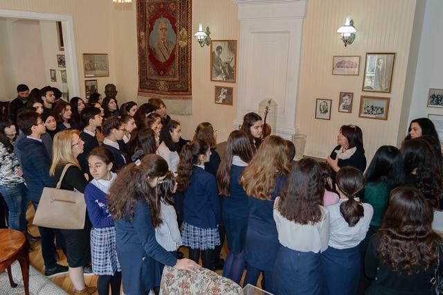 Bilik Fondu Azərbaycan Xalq Cümhuriyyəti ilə bağlı silsilə tədbirlər keçirir (FOTO)