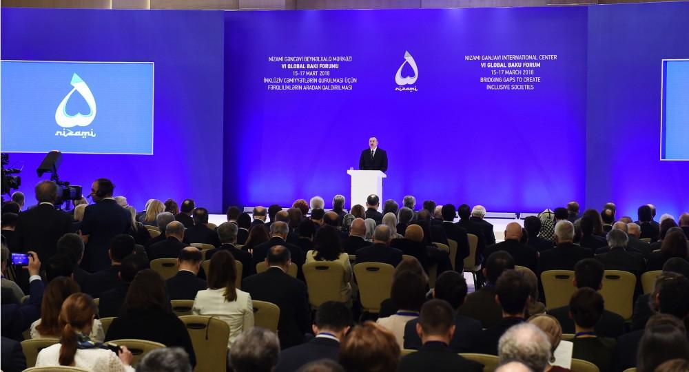 Prezident İlham Əliyev və birinci xanım Mehriban Əliyeva VI Qlobal Bakı Forumunun açılışında iştirak ediblər (YENİLƏNİB) (FOTO)