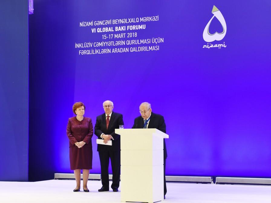 Prezident İlham Əliyev və birinci xanım Mehriban Əliyeva VI Qlobal Bakı Forumunun açılışında iştirak ediblər (YENİLƏNİB) (FOTO)