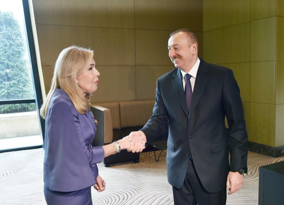 Prezident İlham Əliyev ELPIDA Assosiasiyasının və Marianna Vardinoyannis Fondunun prezidentinə “Dostluq” ordeni təqdim edib (FOTO) (YENİLƏNİB)
