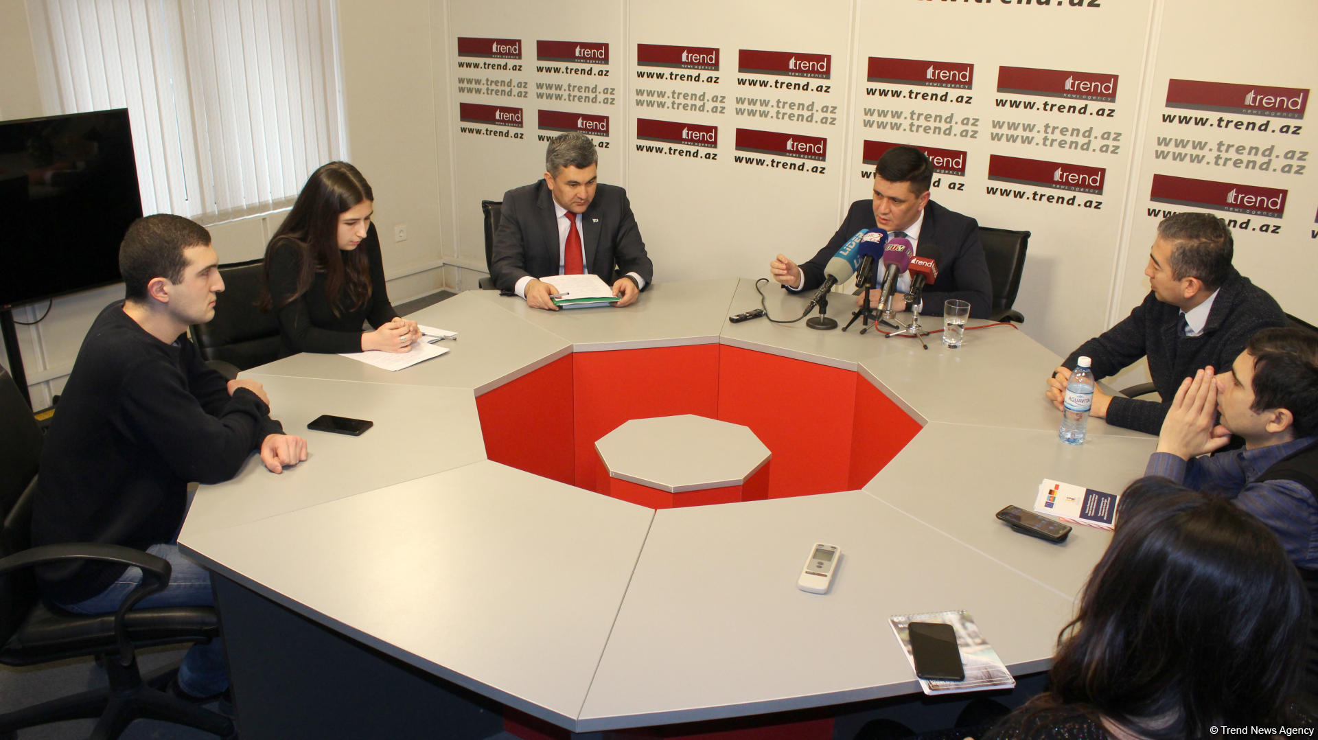 Səfir: Azərbaycan və Türkmənistan Asiya ilə Avropanı birləşdirə bilər (FOTO)