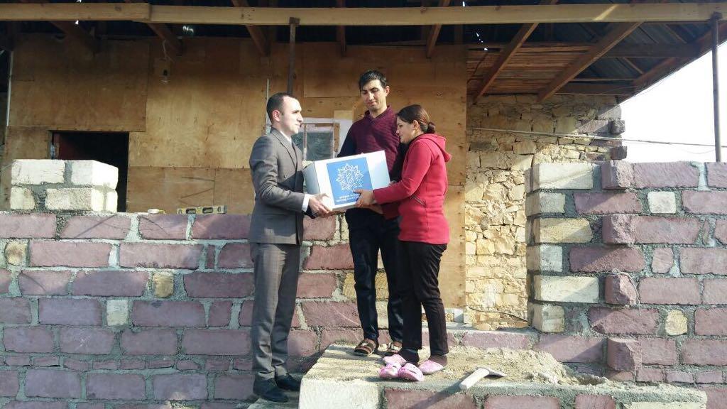 Heydər Əliyev Fondu tərəfindən aztəminatlı ailələrə Novruz sovqatları paylanılır (FOTO)