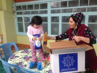 Heydər Əliyev Fondu tərəfindən aztəminatlı ailələrə Novruz sovqatları paylanılır (FOTO)