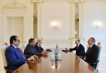 Prezident İlham Əliyev: Azərbaycan neft hasilatı ilə bağlı üzərinə düşən öhdəlikləri tam şəkildə yerinə yetirir (YENİLƏNİB)