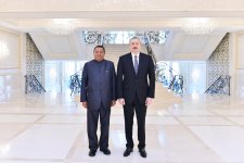 Prezident İlham Əliyev: Azərbaycan neft hasilatı ilə bağlı üzərinə düşən öhdəlikləri tam şəkildə yerinə yetirir (YENİLƏNİB)