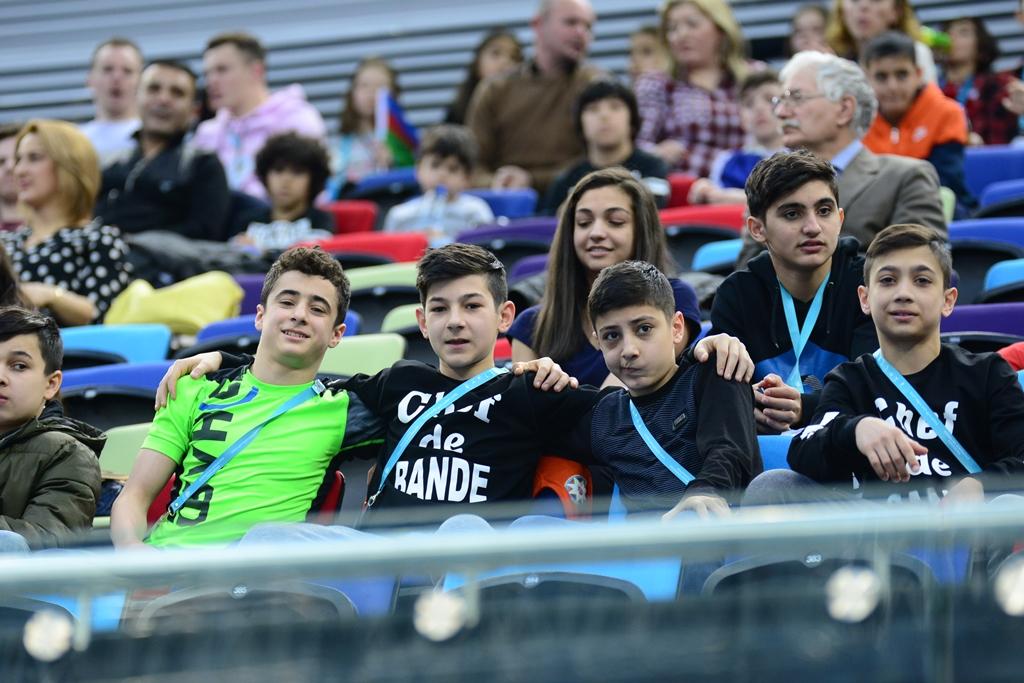 Bakıda idman gimnastikası üzrə Dünya Kubokunun sonuncu yarış günü başladı (FOTO)