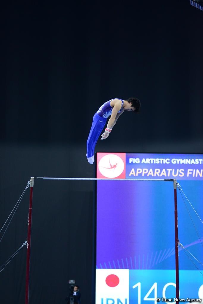 Niderland gimnastı Bakıda keçirilən Dünya Kubokunda qızıl medal qazanıb (FOTO)