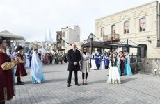 Prezident İlham Əliyev və birinci xanım Mehriban Əliyeva Novruz bayramı münasibətilə ümumxalq şənliyində iştirak ediblər (YENİLƏNİB-3) (FOTO)