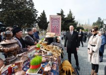 Prezident İlham Əliyev və birinci xanım Mehriban Əliyeva Novruz bayramı münasibətilə ümumxalq şənliyində iştirak ediblər (YENİLƏNİB-3) (FOTO)