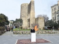 Prezident İlham Əliyev və birinci xanım Mehriban Əliyeva Novruz bayramı münasibətilə ümumxalq şənliyində iştirak ediblər (YENİLƏNİB-3) (FOTO)