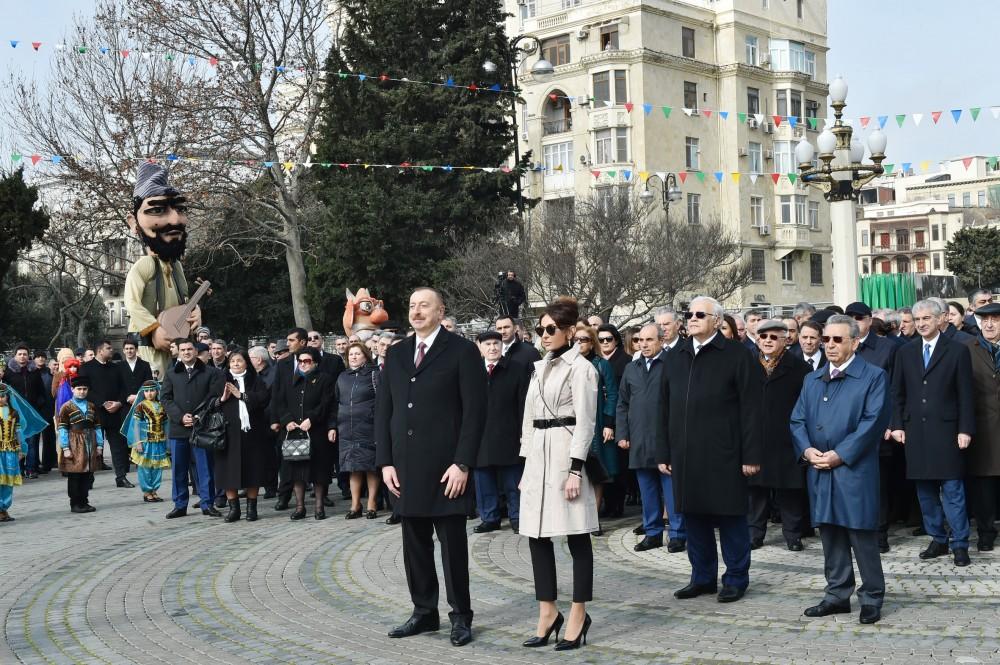 Prezident İlham Əliyev və birinci xanım Mehriban Əliyeva Novruz bayramı münasibətilə ümumxalq şənliyində iştirak ediblər (YENİLƏNİB-3) (FOTO)