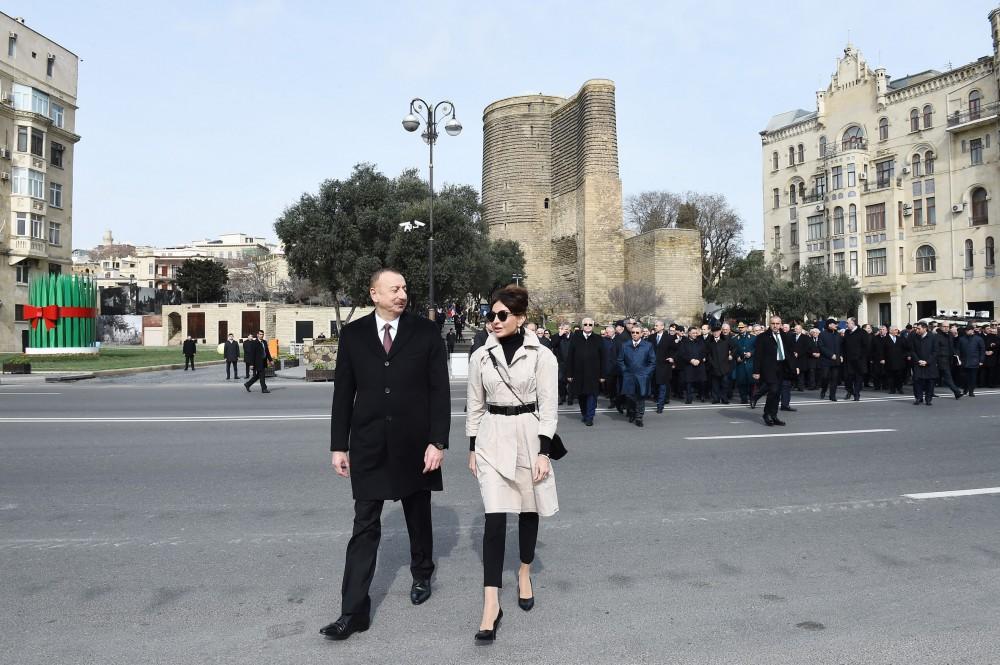 Prezident İlham Əliyev və birinci xanım Mehriban Əliyeva Novruz bayramı münasibətilə ümumxalq şənliyində iştirak ediblər (YENİLƏNİB-3) (FOTO)