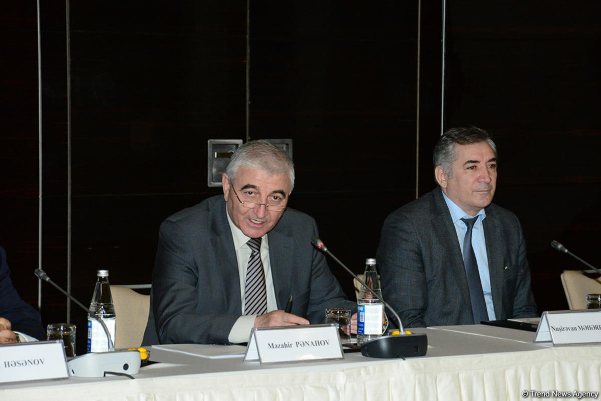 Əli Həsənov: KİV-lər diqqətli olmalıdır ki, Seçki Məcəlləsinin tələbləri pozulmasın (FOTO)