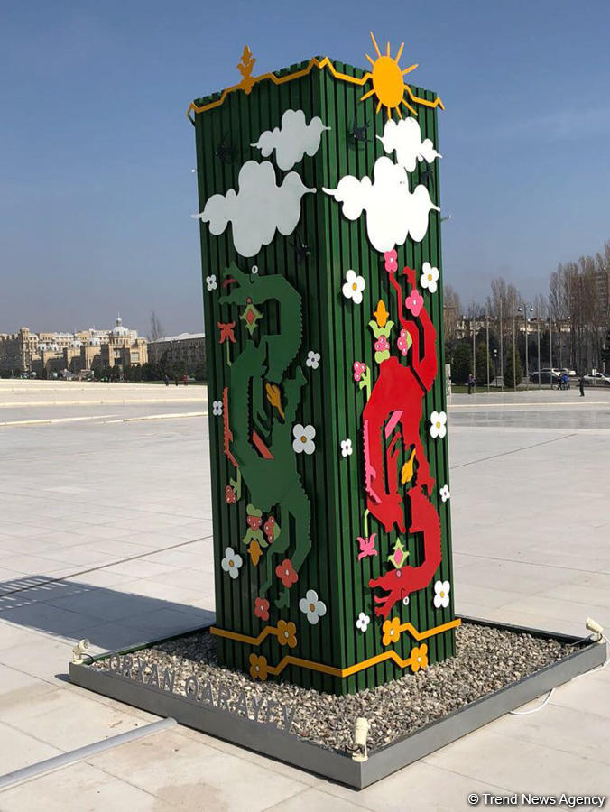 Heydər Əliyev Mərkəzinin parkında “Səməni” beynəlxalq sərgi-müsabiqəsi keçirilib (FOTO)