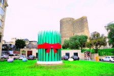 Bakıya gələn turistlər də Novruz bayramını qeyd edir (FOTO)