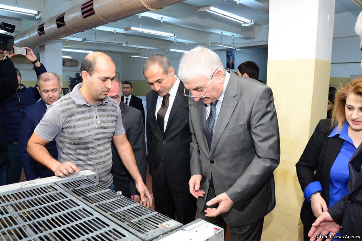 Azərbaycanda prezident seçkiləri ilə əlaqədar seçki bülletenlərinin çapına başlanılıb (FOTO)