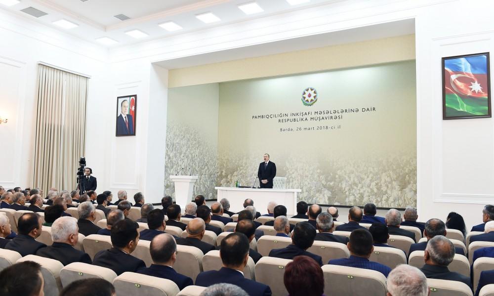 Bərdədə Prezident İlham Əliyevin sədrliyi ilə pambıqçılığın inkişafına dair respublika müşavirəsi keçirilib (FOTO) (YENİLƏNİB-4)