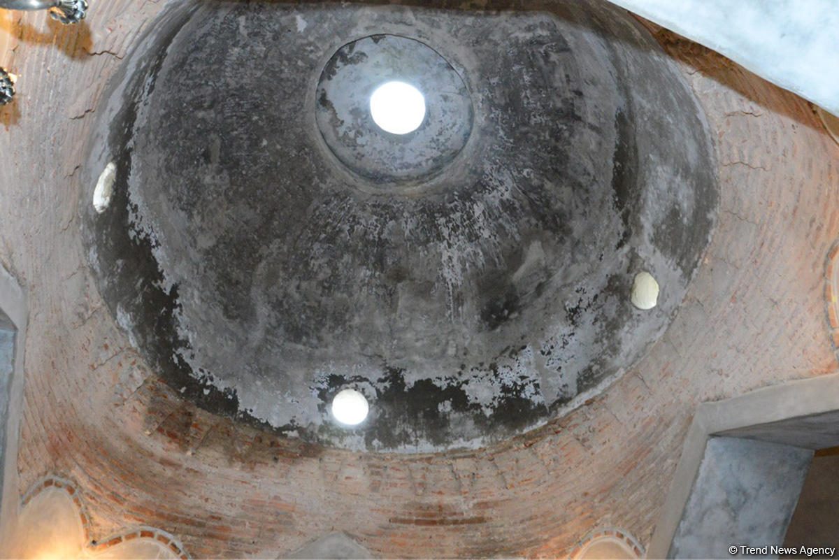 Qubadakı tarixi hamam bərpa edilib (FOTO)
