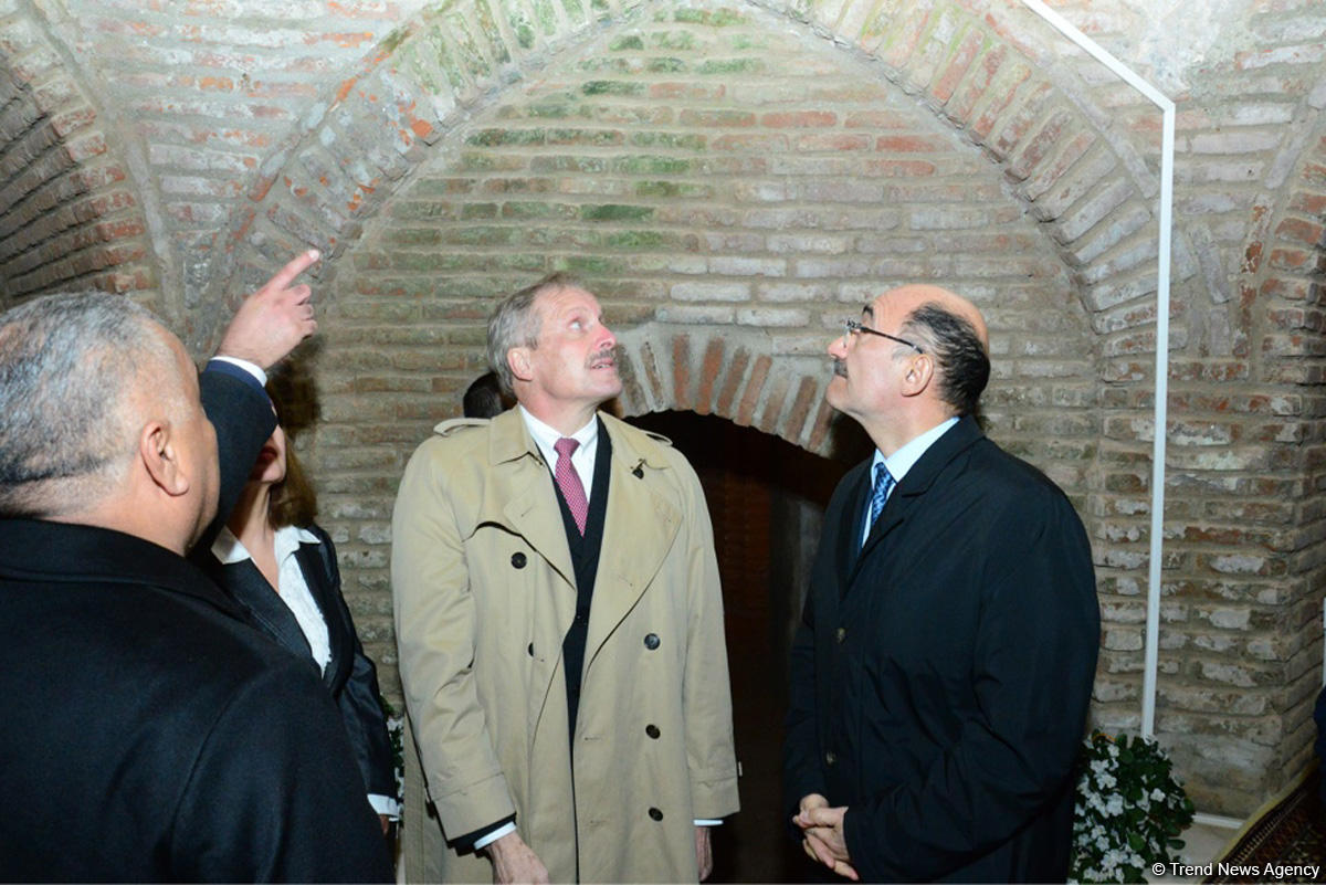 Qubadakı tarixi hamam bərpa edilib (FOTO)