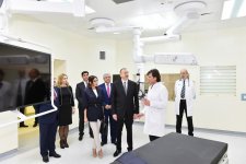 Prezident İlham Əliyev və birinci xanım Mehriban Əliyeva Bona Dea Beynəlxalq Hospitalının açılışında iştirak ediblər (FOTO) (YENİLƏNİB)