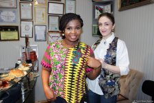 Nigeriyanın televiziya ulduzları Azərbaycanın milli geyimlərində (FOTO)