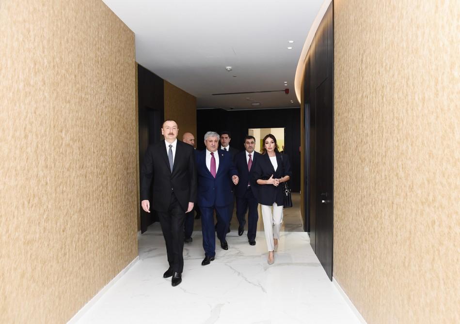 Prezident İlham Əliyev və birinci xanım Mehriban Əliyeva Bona Dea Beynəlxalq Hospitalının açılışında iştirak ediblər (FOTO) (YENİLƏNİB)
