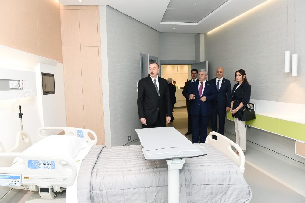 Prezident İlham Əliyev və birinci xanım Mehriban Əliyeva Bona Dea Beynəlxalq Hospitalının açılışında iştirak ediblər (FOTO) (YENİLƏNİB)