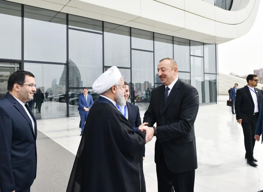 Azərbaycan və İran prezidentləri biznes forumda iştirak ediblər (FOTO) (YENİLƏNİB-4)