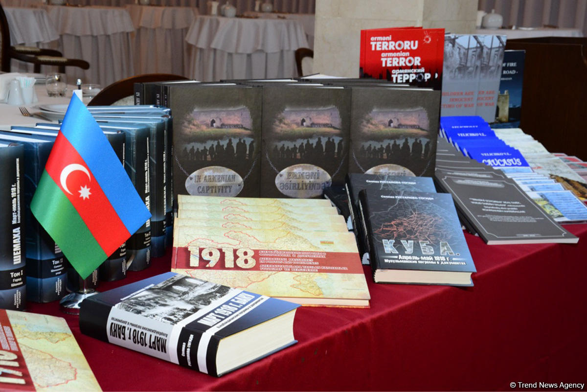 DTX-nın Mədəniyyət Mərkəzində beynəlxalq elmi konfrans keçirilib (FOTO)