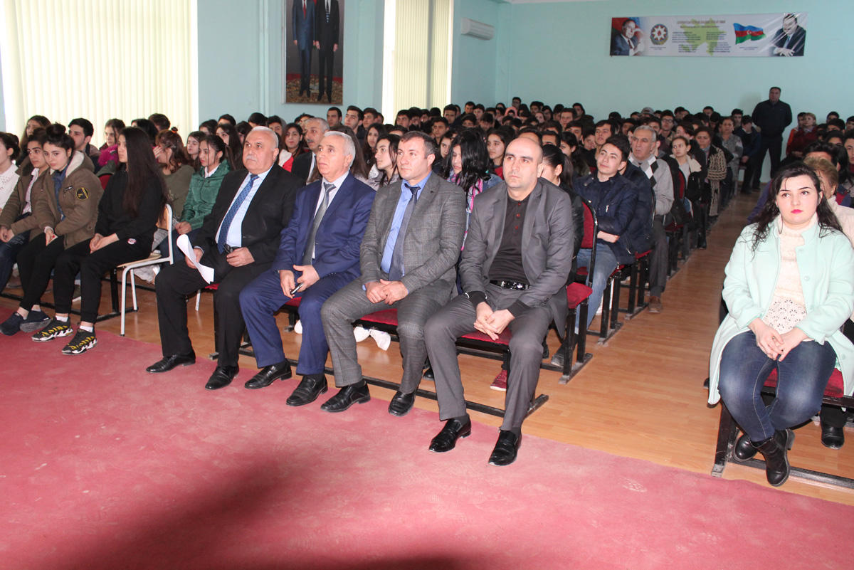Texniki peşə məktəblərində soyqırımla bağlı mühazirələr keçirilib (FOTO)