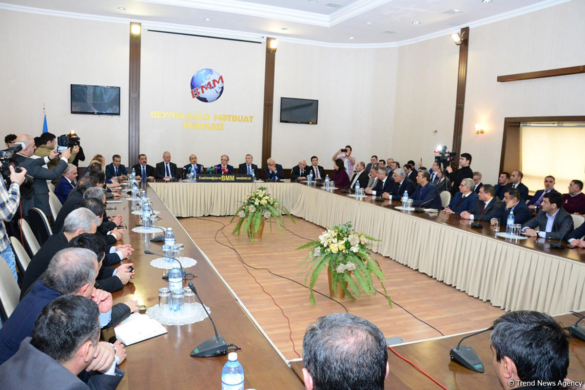 Əli Həsənov: Anti-Azərbaycan qüvvələrin məqsədi ölkədə qarşıdurma yaratmaq və sabitliyi pozmaqdır (FOTO) (YENİLƏNİB)