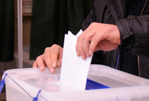 Növbədənkənar parlament seçkiləri ilə bağlı səsvermə vəsiqəsinin verilməsinə başlanılır