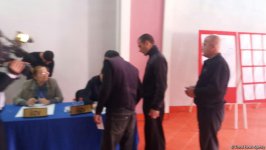 Cəzaçəkmə müəssisəsində səsvermə davam edir (FOTO)