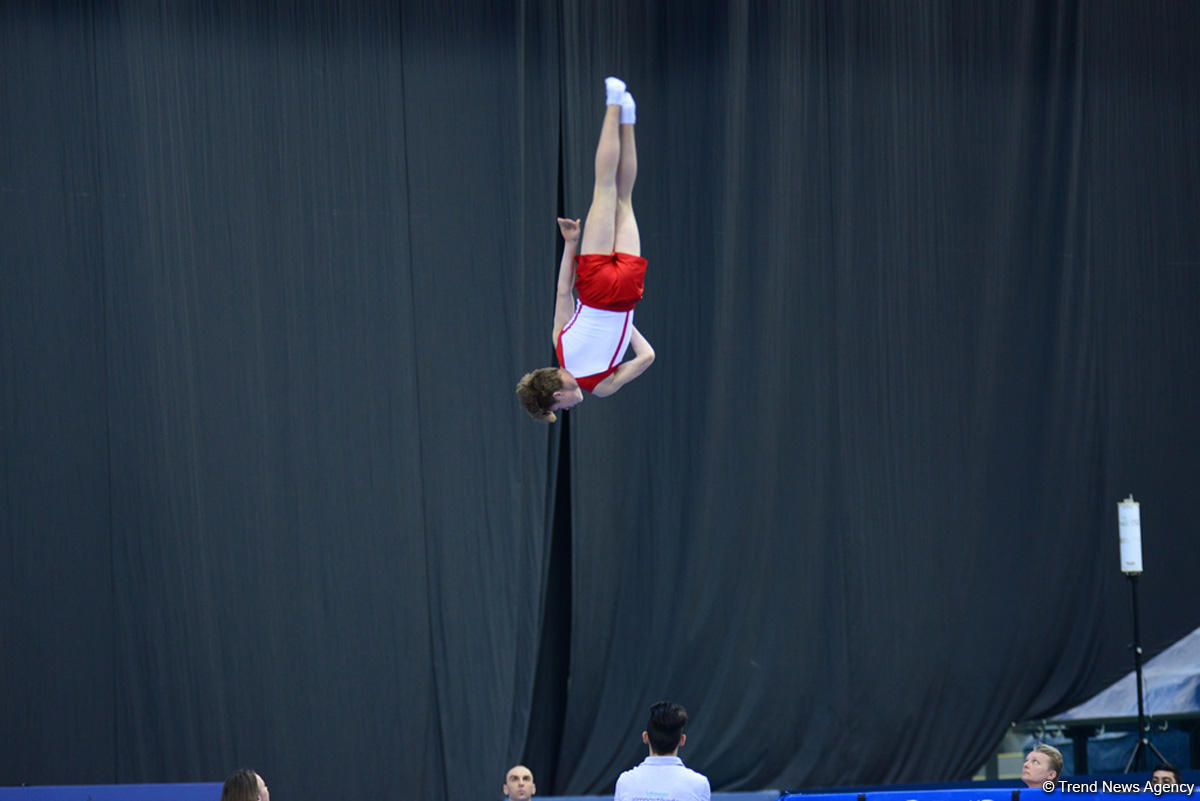 Bakıda batut gimnastikası, ikili mini-batut və tamblinq üzrə Avropa çempionatının birinci günü start götürüb (FOTO)