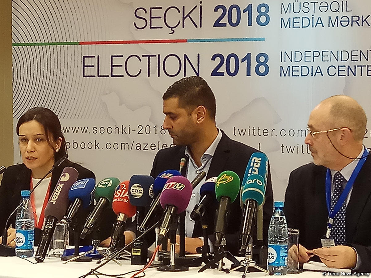 Fransa Senatının nümayəndəsi: Təklif edəcəyik ki, Azərbaycanda prezident seçkilərində tətbiq edilən bəzi qaydalar bizdə də olsun (FOTO)