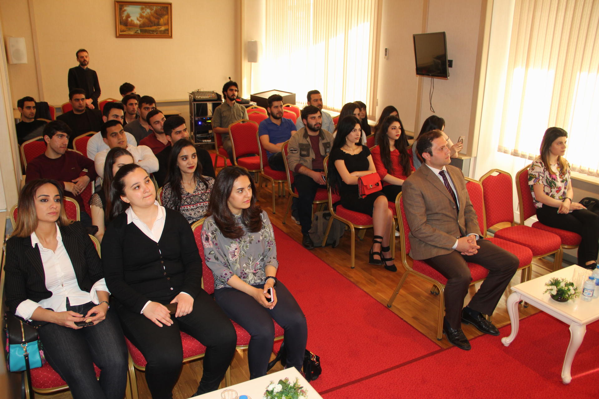 Bilik Fondunun təcrübəçiləri Bakı Yunus Emre İnstitutunun qonağı oldular (FOTO)