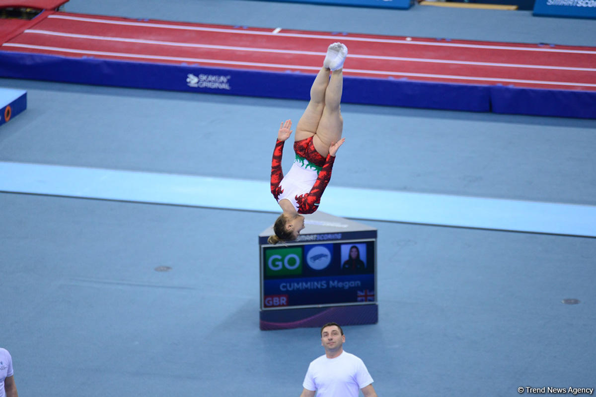 Bakıda batut gimnastikası və tamblinq üzrə Avropa çempionatında əsrarəngiz çıxışların FOTOLARI